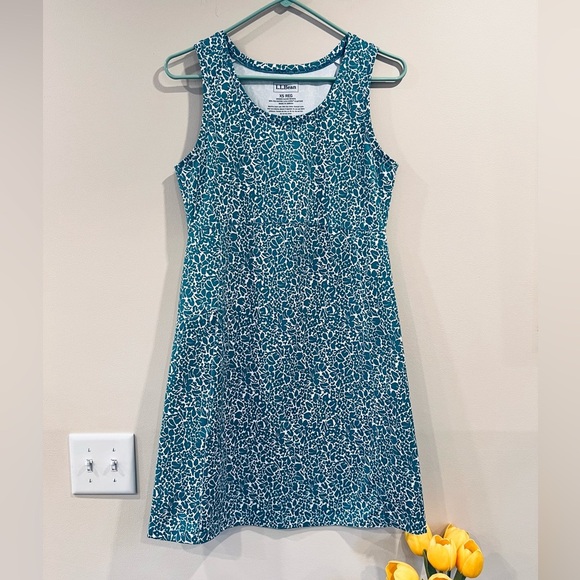🔥L.L. Bean Women's Blue Patterned Dress🔥 - Picture 1 of 4